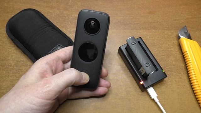 Insta360 One X2 Battery 1800mAh Universal 2 Battery Charger for Insta 360 One X 2 Action Camera Acc смотреть онлайн