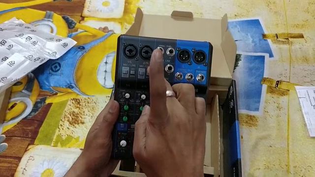 Yamaha MG 06X Mixer Unboxing Video смотреть онлайн