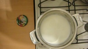 ЧТОБЫ МОЛОКО НЕ СБЕЖАЛО - бесплатный сторож для молока!)) Делаем сами за 5 секунд!!!