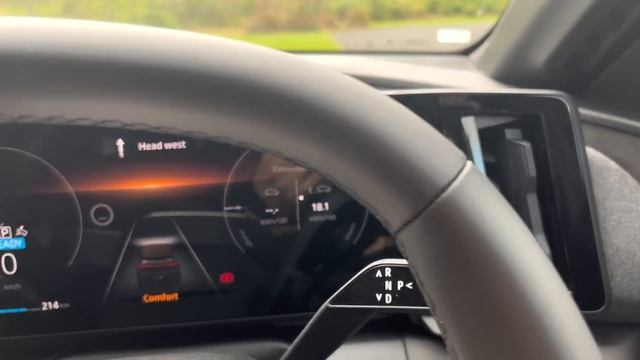 Renault Megane E-Tech review | Renault's fantastic EV up close! смотреть онлайн