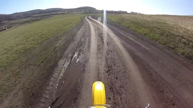 тест Suzuki RM-Z250 -- совокупность совершенных характеристик для мотокросса. смотреть онлайн