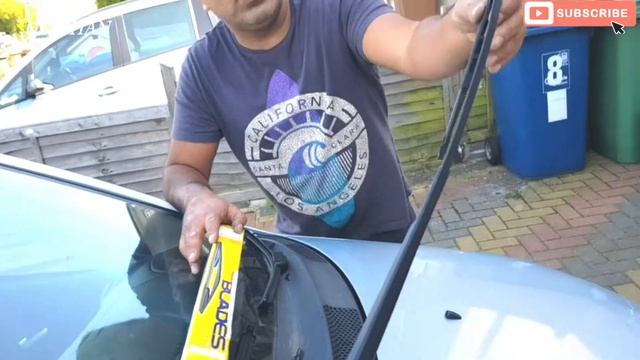 How to Change Front and Rear Wiper Blades on Toyota Yaris Vitz || Toyota Wiper Blade Replacement Jo смотреть онлайн