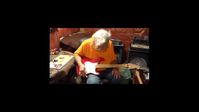 Red Fender Stratocaster смотреть онлайн