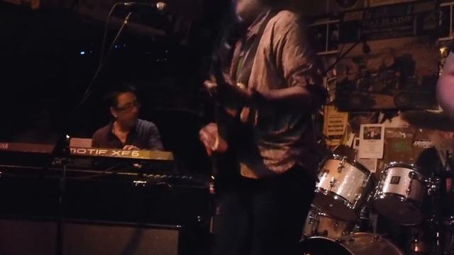Rock Candy Funk Party - Heartbeat solo - 1/23/13 The Baked Potato - set 2 - song 1 смотреть онлайн