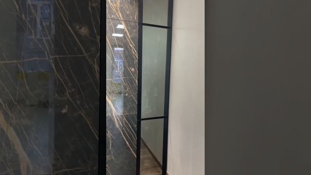 Фишки для кухни? Витрина со стеклом Stop-soul с зеркальным эффектом смотрится красиво и дорого ?? смотреть онлайн