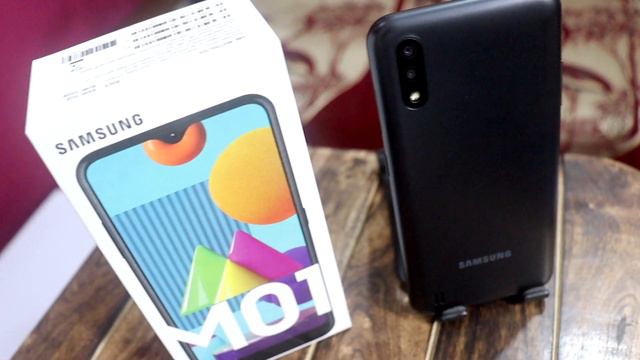 Samsung Galaxy M01 Unboxing 🔥 4000 mAh Battery 🔋 Dual Camera 📸 8999Rs 💰 BUDGET KING смотреть онлайн