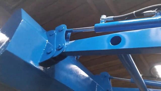 фронтальный погрузчик ISEKI видео для клиента. смотреть онлайн