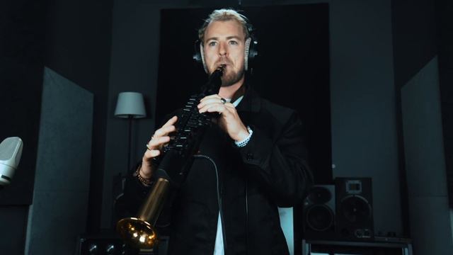 YDS - 150 vs. Real Saxophones смотреть онлайн
