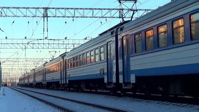 Электропоезд ЭД4мк-0023 с приветом! смотреть онлайн