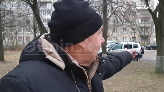 Во дворе на Маркса, 54 лоб в лоб столкнулись иномарки смотреть онлайн
