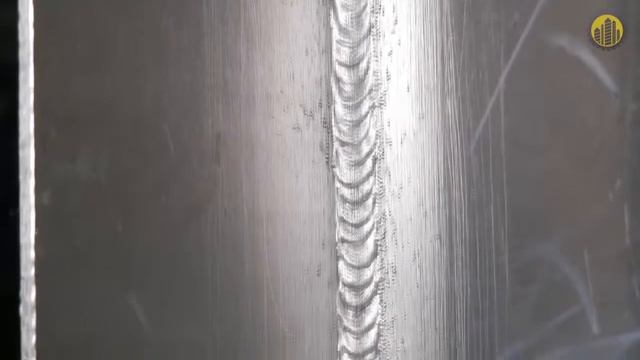 Aurora SKYWAY 350 DUAL PULSE Инверторный сварочный полуавтомат смотреть онлайн