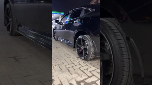 Airsuspension installed in Honda Civic X #bagged #airsuspension #blacklove #airride #dropped смотреть онлайн