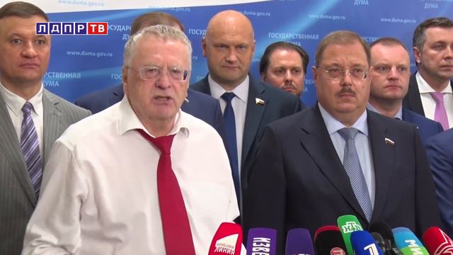 Владимир Жириновский: Надо перейти к двухпартийной системе смотреть онлайн