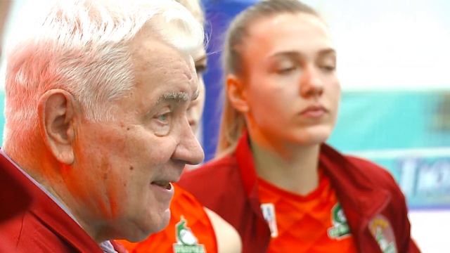 Николай Карполь. Легенда мирового волейбола приехал в Тюмень и дал интервью нашему агентству смотреть онлайн