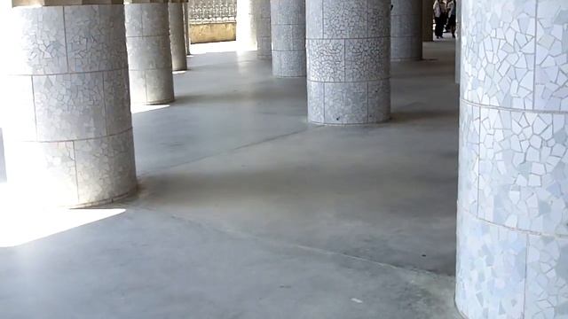 parque guell2 смотреть онлайн