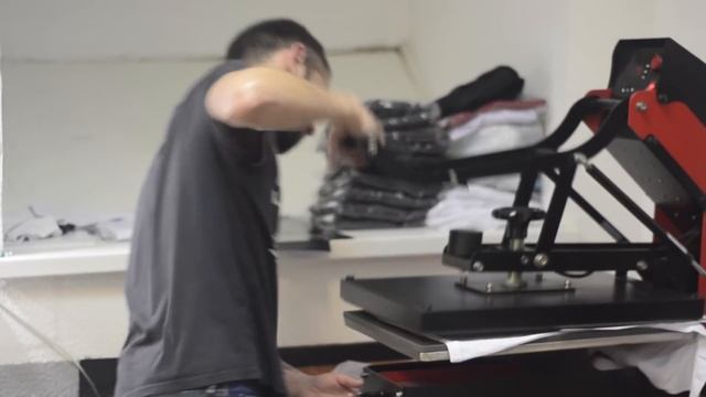 Что делать, если нужна футболка с принтом ? смотреть онлайн