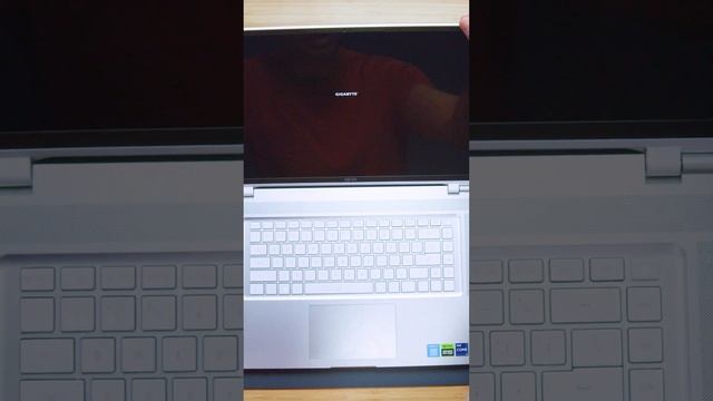 I can't believe the Gigabyte Aero 16 OLED did that... смотреть онлайн