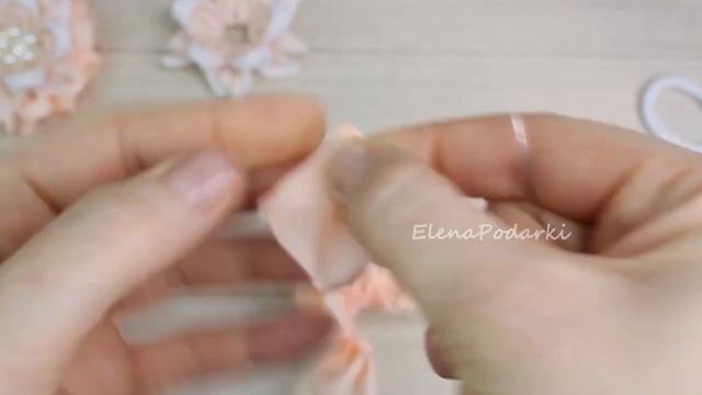 ? Цветок из лент 4 см и кружева ? Ribbon flower ? смотреть онлайн