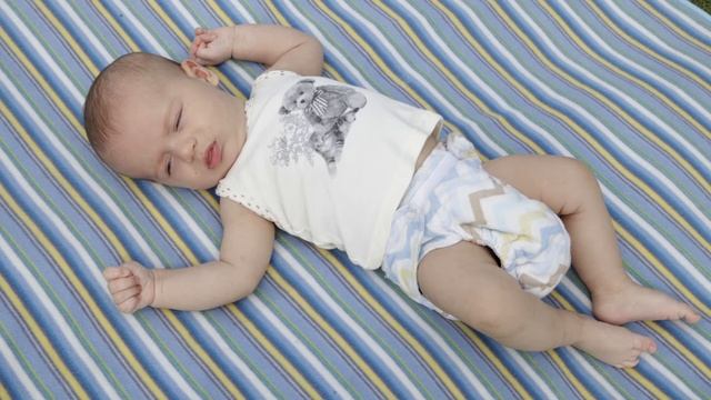 Тряпочные подгузники ЗА и ПРОТИВ опыт с двумя детьми МНОГОРАЗОВЫЕ МАРЛЕВЫЕ ПОДГУЗНИКИ смотреть онлайн