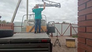 манипулятор для погрузки ульев и т.п.