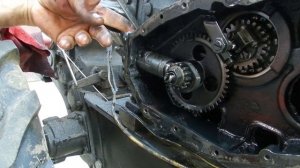 ТЯЖЕЛЫЙ МОТОБЛОК , Установка датчика давления масла, регулировка зазора штока на топливный насос