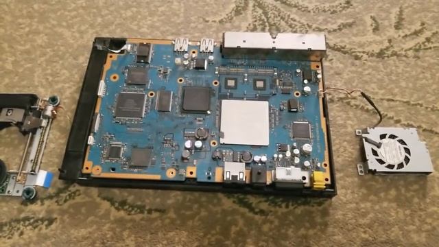 ОБЗОР ХАРАКТЕРИСТИК PlayStation 2 Slim