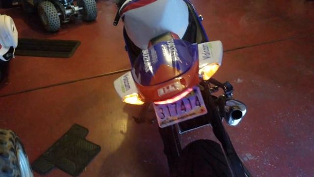 GSXR1000 Voltcom Crescent WSBK replica fairings chopped Yoshimura смотреть онлайн