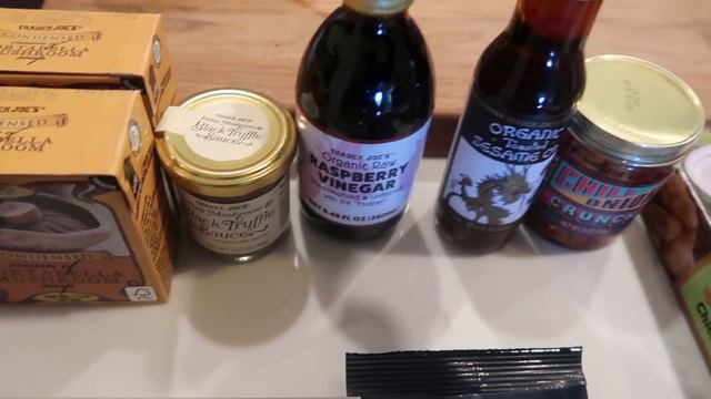 Day 16 Elimination Diet | Trader Joe's Christmas - All the New Goodies !!!! смотреть онлайн