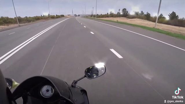 кавасаки Kawasaki за город езда на мотоцикле