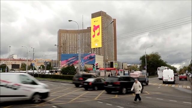 Реклама на медиафасаде гостиница Космос смотреть онлайн