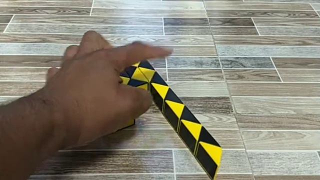 Smiggle snake puzzle or Rubik's twist 24 pieces or Snake Cube - Easy simple Modern Gun or Pistol смотреть онлайн