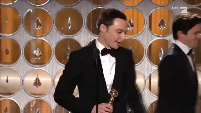 Jim Parsons (Sheldon Cooper) Golden Globes Awards 2011 смотреть онлайн