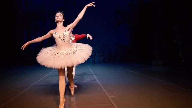 Хореографическая школа, Конкурс Olibere Paris Fragrances in Motion Awards смотреть онлайн