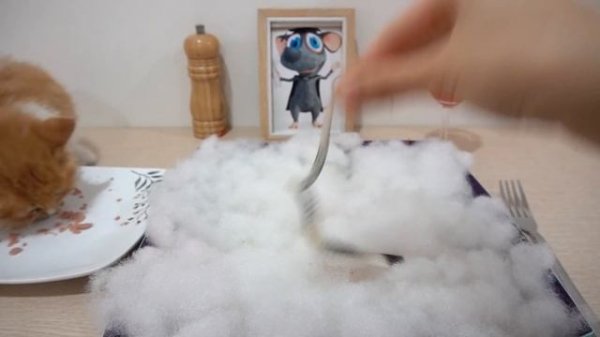 SNAKE eating KITTY CAT? ??? Kluna Tik save KITTY cat ? | Kluna Tik ASMR eating Sounds no talking