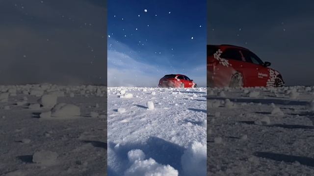 Audi quattro Ice Drive 2022: сразу понятно, на чьей стороне снег. смотреть онлайн