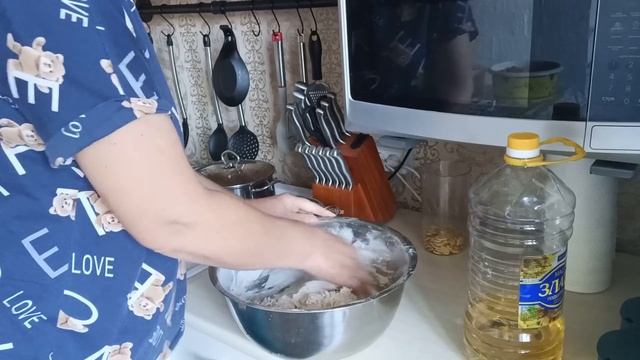 Испекла деревенский каравай //Сходила в лес // смотреть онлайн