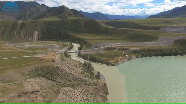 Алтай. Слияние Катуни и Чуи. Съемка с квадрокоптера смотреть онлайн