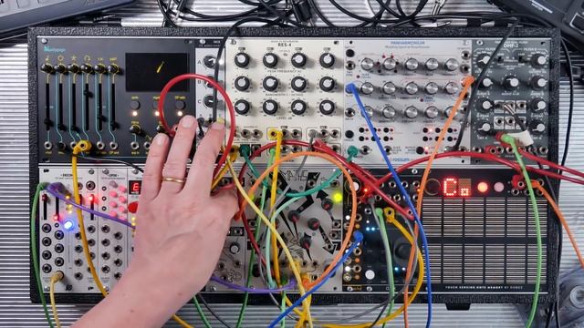 My new Eurorack modular setup in 2021 | digital/analog hybrid смотреть онлайн