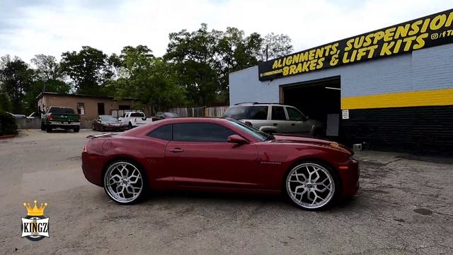 Fifth gen Chevrolet Camaro on 24" Rucci Wave Wheels смотреть онлайн