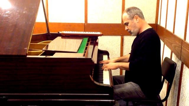 Haim Shapira (piano) GYPSY BLUES смотреть онлайн