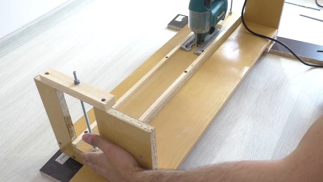 Приспособление для лобзика. Станина. Своими руками. смотреть онлайн