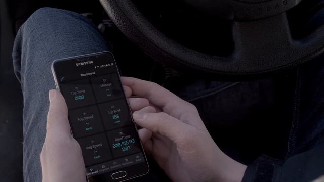 Helppokäyttöinen OBD Bluetooth lukija autoosi! смотреть онлайн