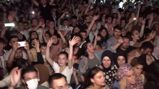 2.Kazak Gölü Festivali Mustafa CECELİ konseri смотреть онлайн