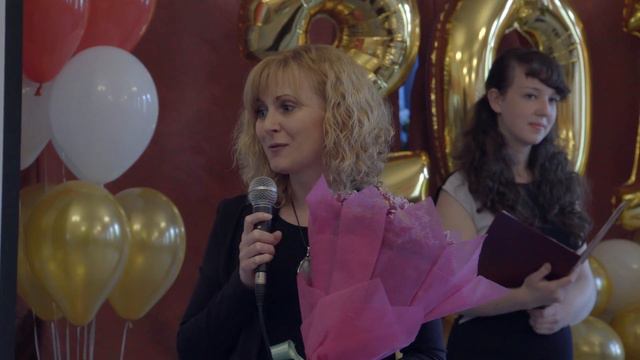 Последний звонок в школе, видеосьемка поледнего звонка в качестве Ultra HD 4k смотреть онлайн