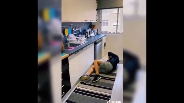 ИСПУГИ ЛЮДЕЙ, ТОП смотреть онлайн