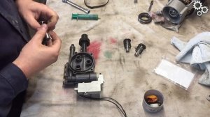 Замена манжетов мойки STIHL RE 128