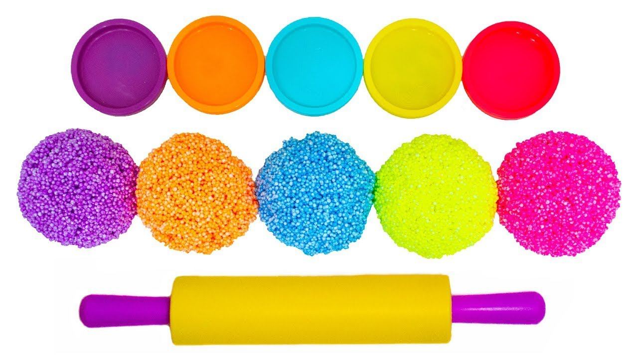 Лепим из Шарикового Пластилина и Ищем Игрушки в Разноцветных сюрпризах смотреть онлайн