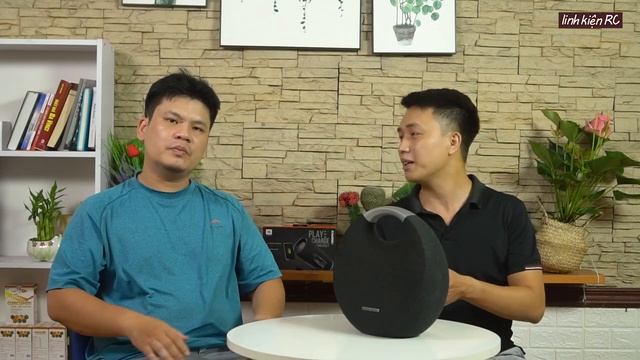LKRC - Review Loa Di Động Harman Kardon Onyx Studio 5 смотреть онлайн