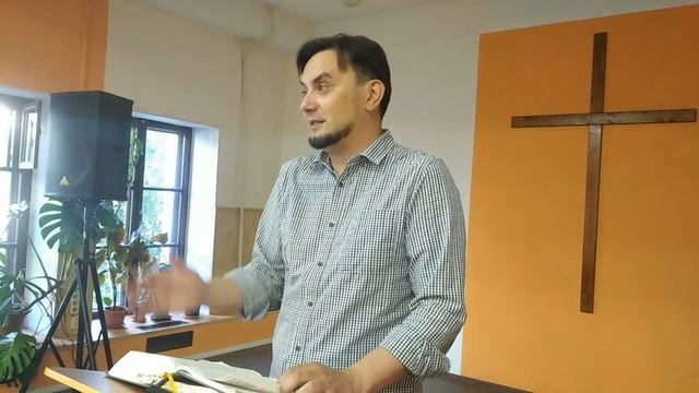 Меня все равно никто не слушает:) смотреть онлайн
