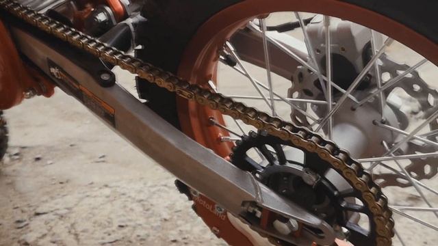 ВИДЕООБЗОР НА МОТОЦИКЛ КРОСС CRF125 125СМ3 смотреть онлайн